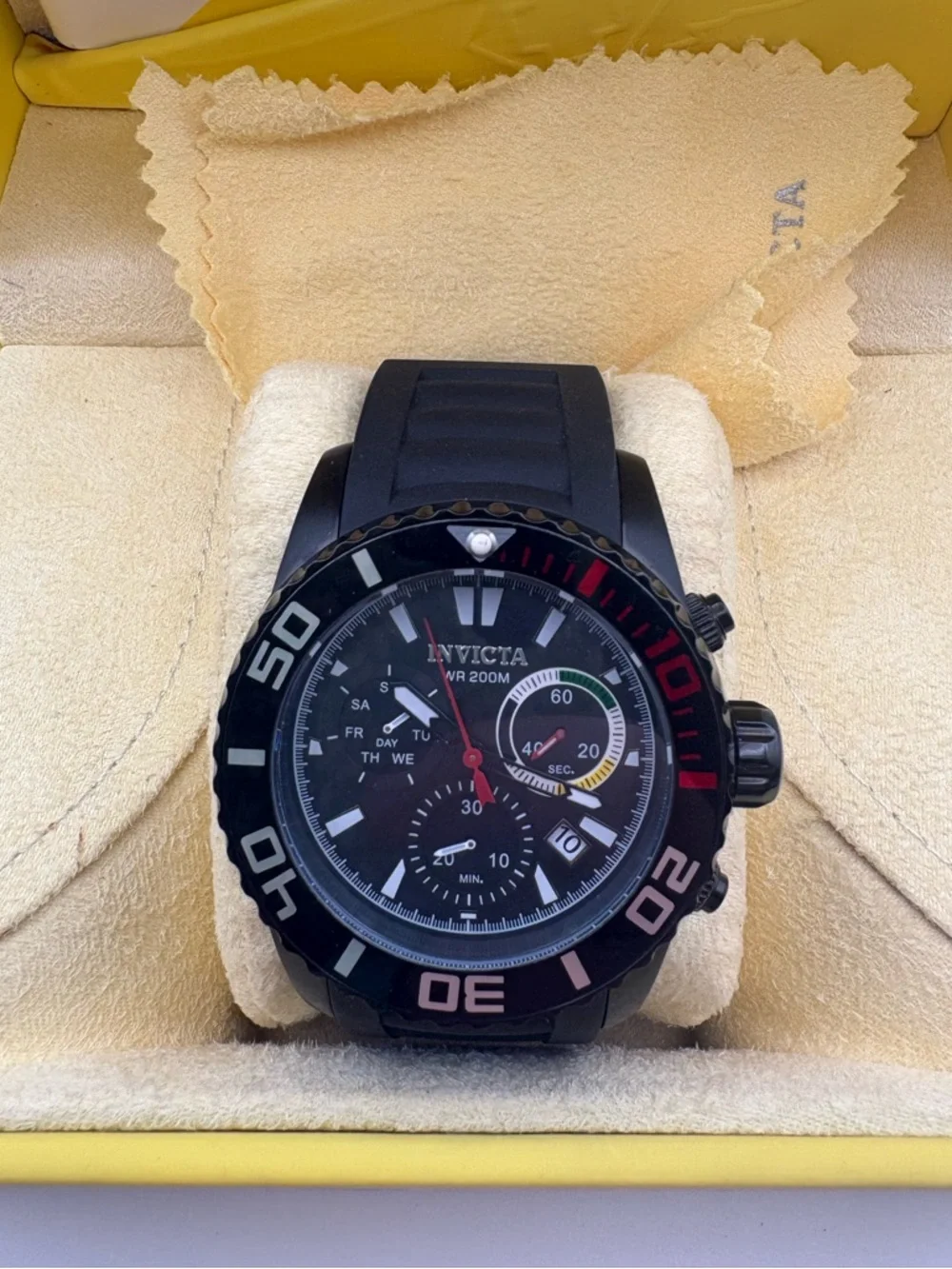 Invicta Pro Diver Black Watch Flame Fusion Crystal Chronograph #18944‎
